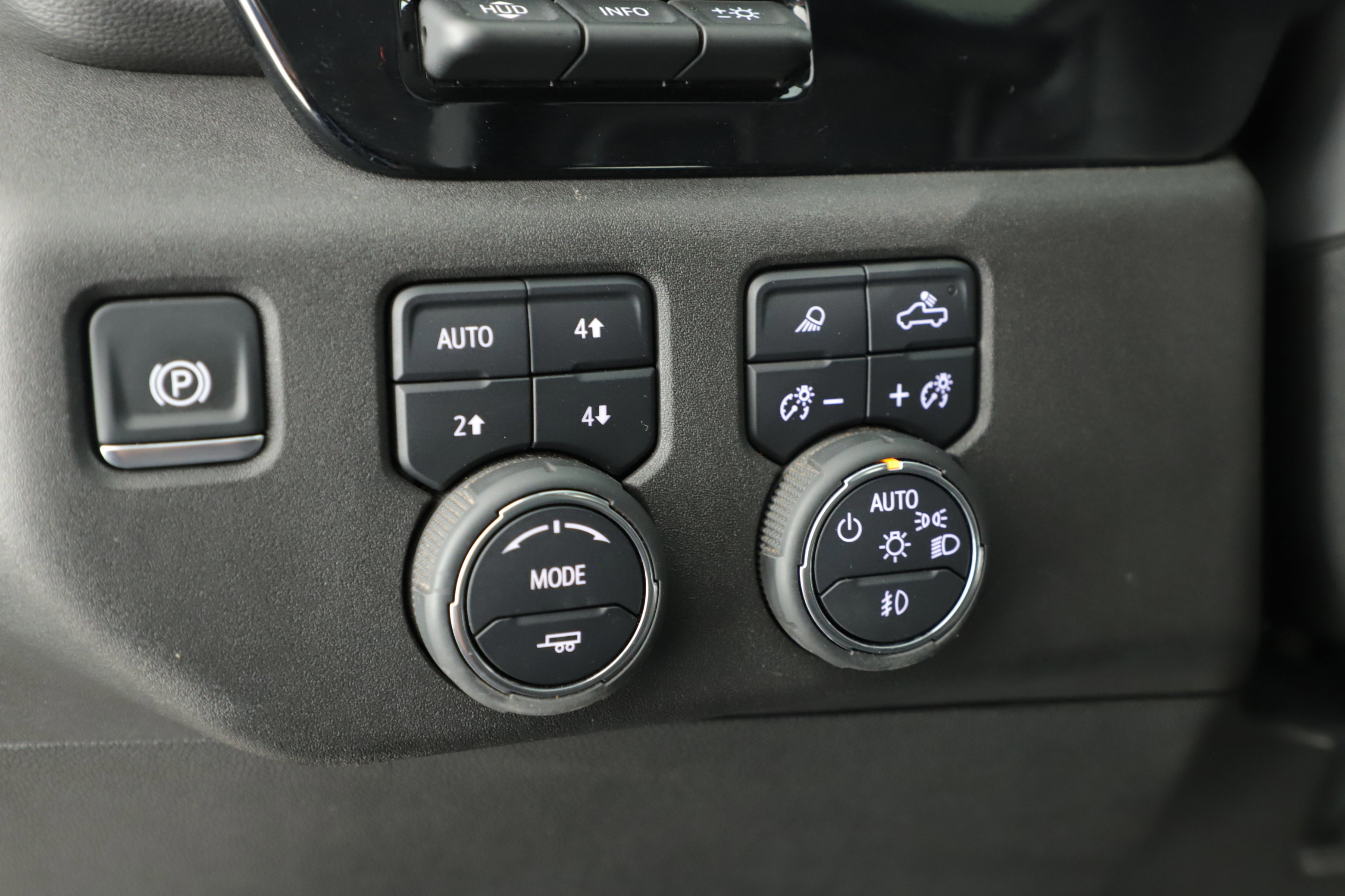 Used 2024 Chevrolet Silverado 2500 LTZ w/ LTZ Plus Package image 12