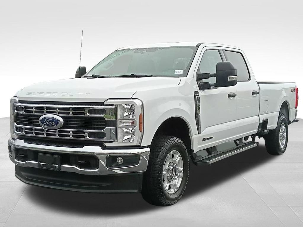 Certified 2025 Ford F250 XLT image 9