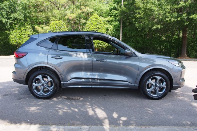 Certified 2023 Ford Escape ST-Line Select w/ Tech Pack #1 AWD/4WD image 6