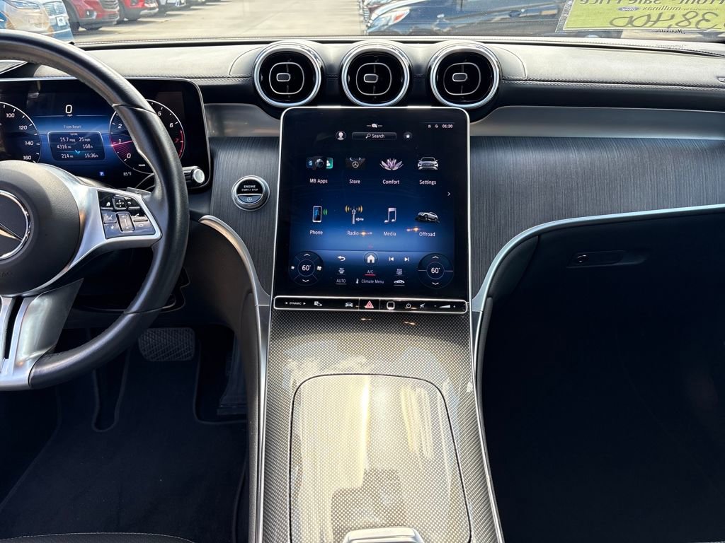 Used 2024 Mercedes-Benz GLC 300 4MATIC image 21