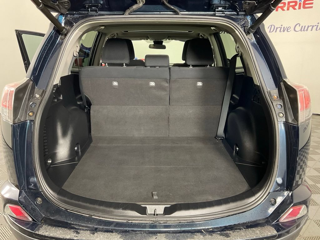 Used 2017 Toyota RAV4 XLE FWD image 11