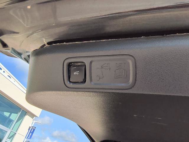 Certified 2023 Ford Expedition Max XLT RWD image 18