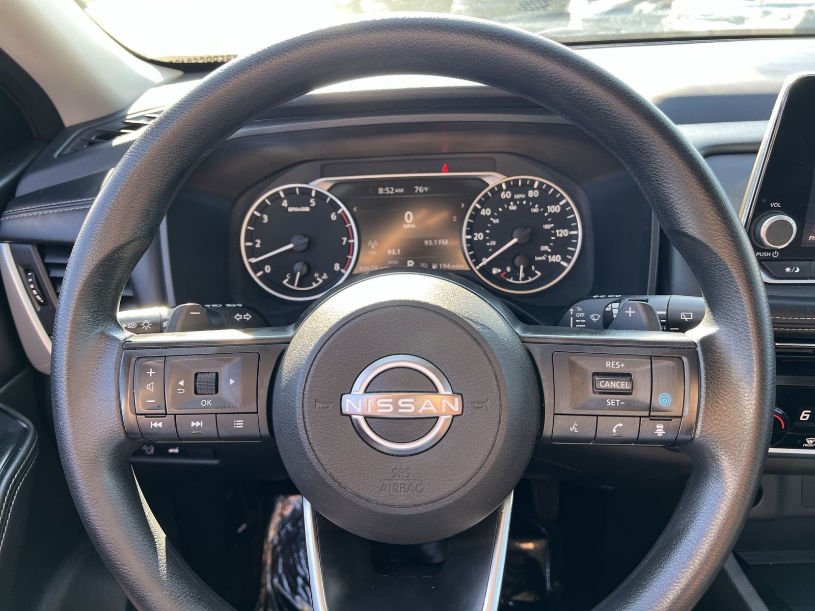 Used 2024 Nissan Rogue SV AWD/4WD image 16