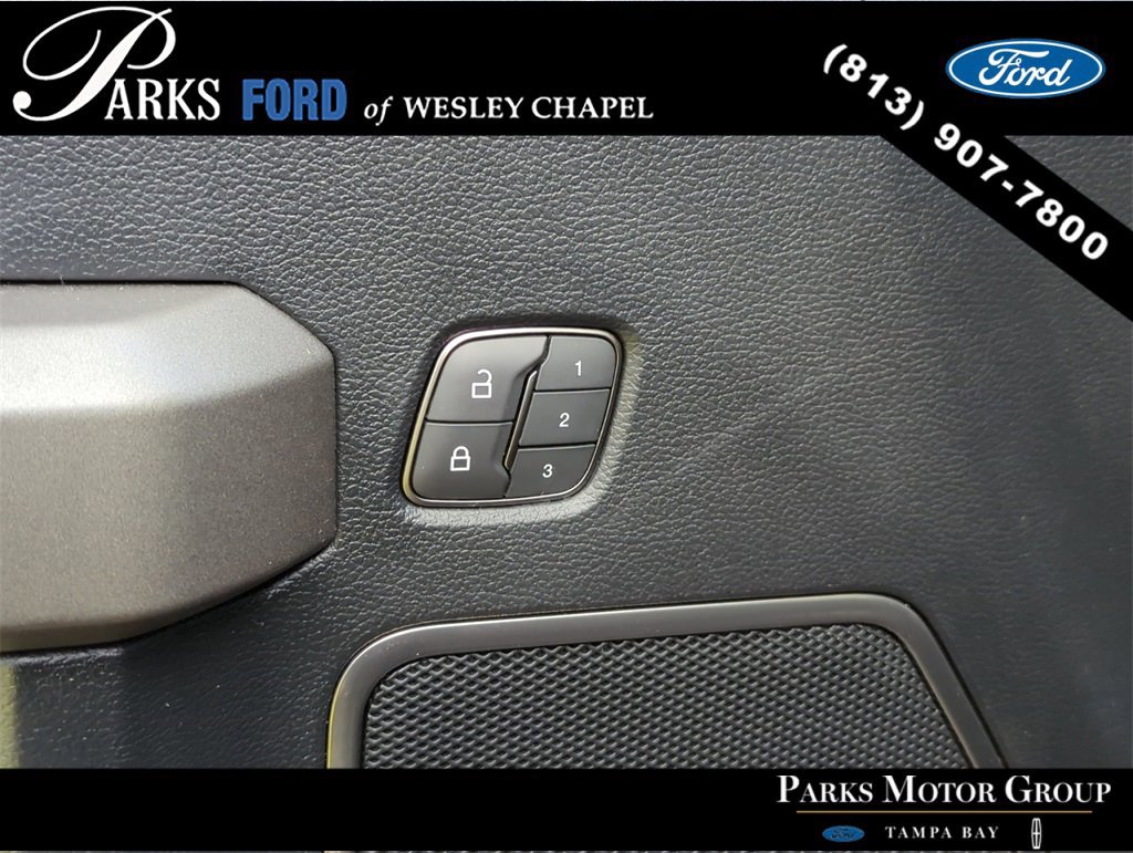 Certified 2019 Ford F150 Raptor w/ Equipment Group 802A Luxury image 18