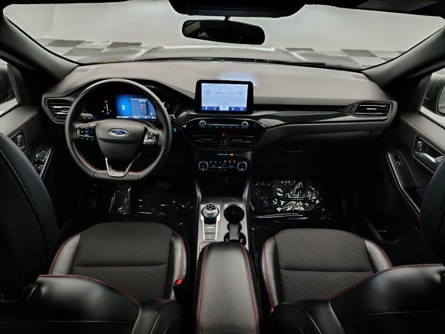 Certified 2025 Ford Escape ST-Line AWD/4WD image 32