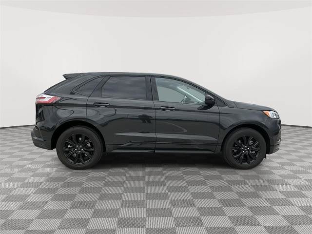 Certified 2024 Ford Edge SE w/ Black Appearance Package AWD/4WD image 6