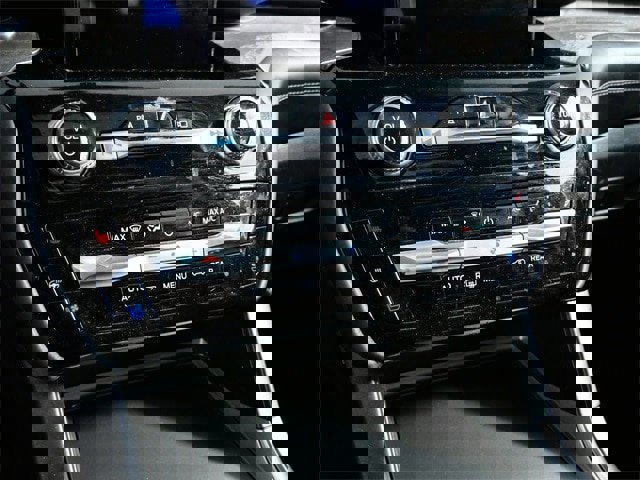 Certified 2021 Ford Explorer Platinum w/ Equipment Group 601A image 20