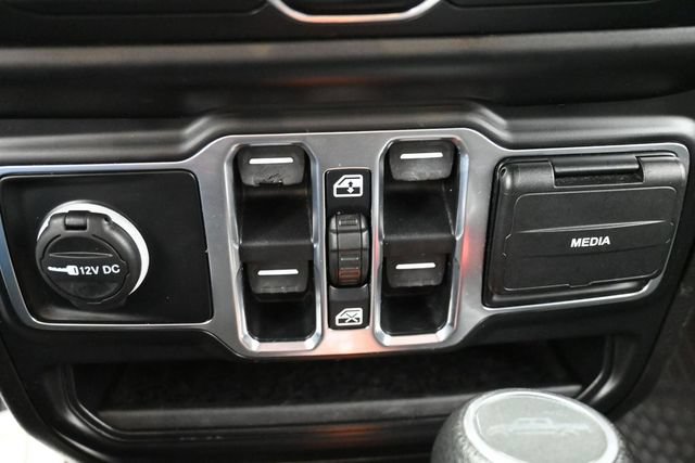 Used 2020 Jeep Gladiator Sport w/ Quick Order Package 24S AWD/4WD image 22