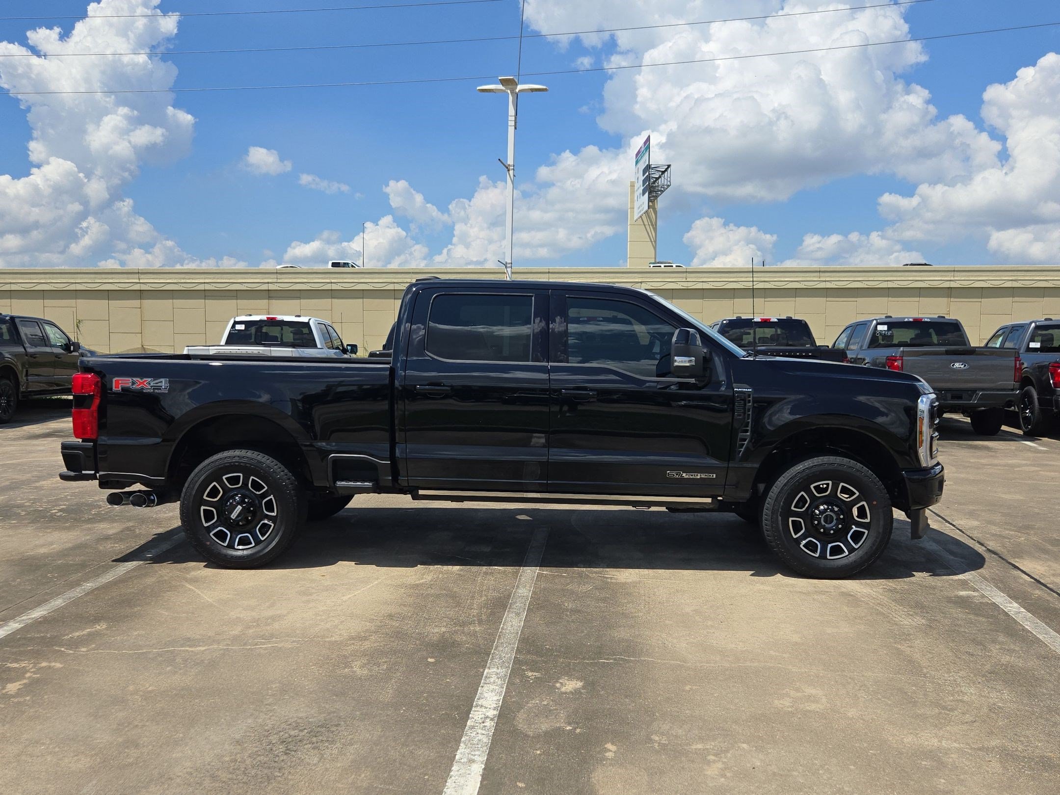 Certified 2025 Ford F250 Platinum w/ FX4 Off-Road Package AWD/4WD image 2