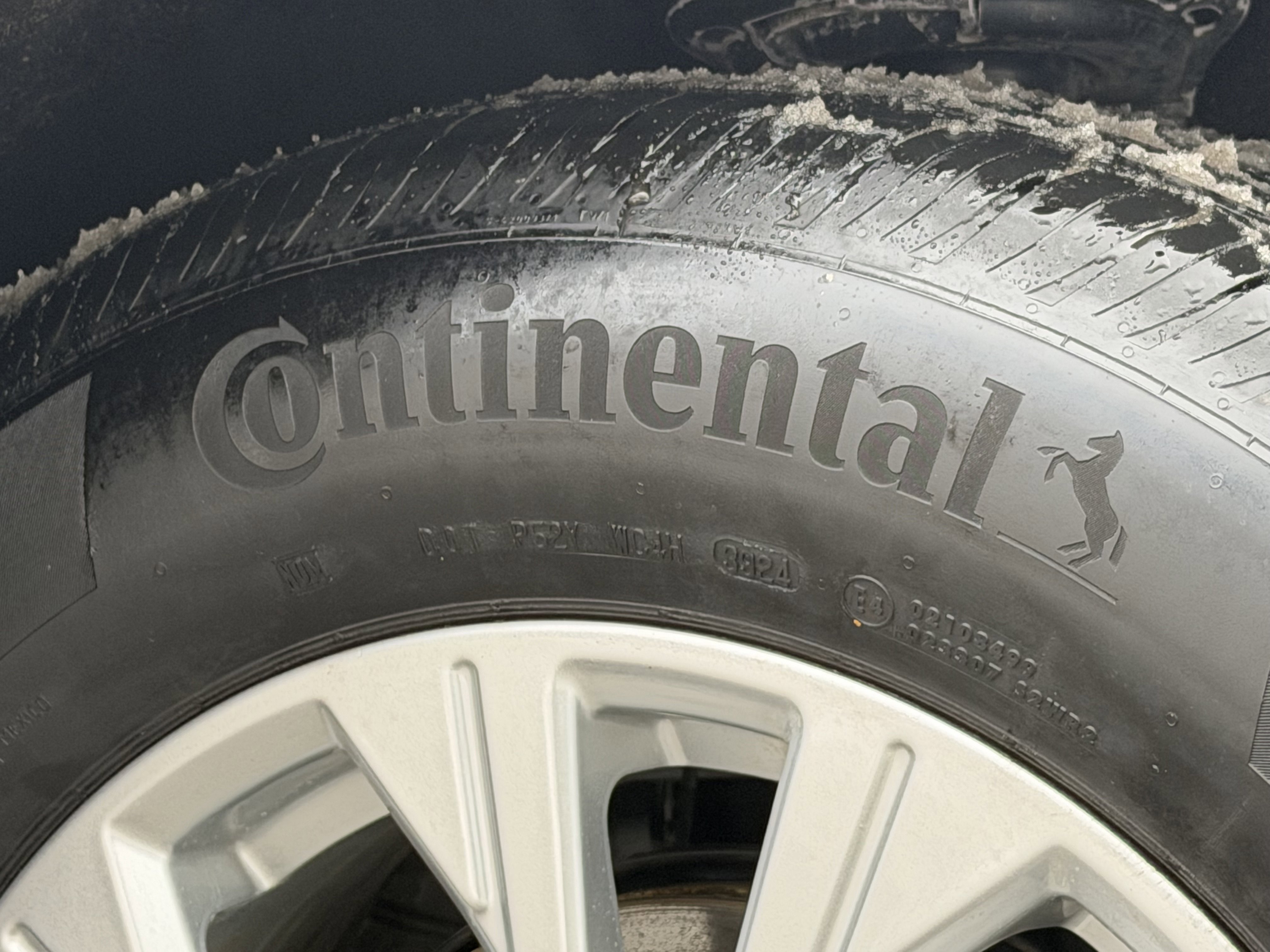 Certified 2025 Ford Escape Active w/ Cold Weather Package image 6