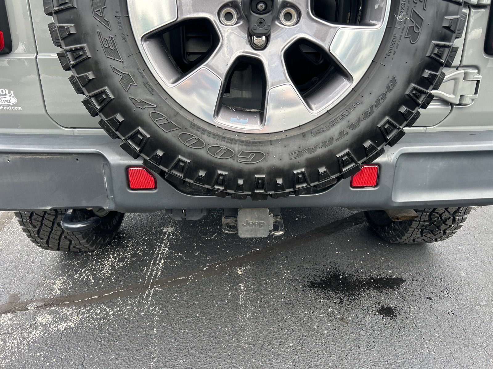 Used 2018 Jeep Wrangler Unlimited Sahara AWD/4WD image 14