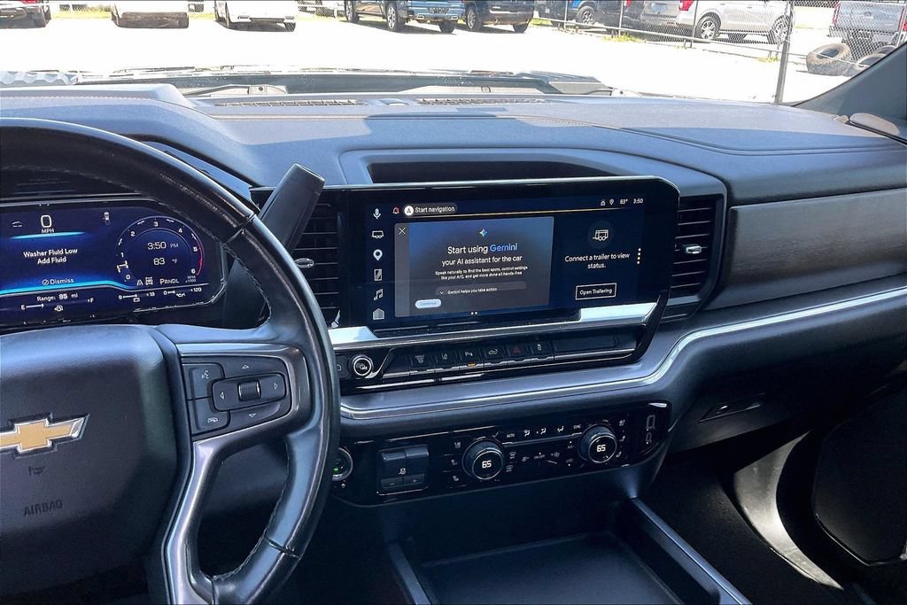 Used 2024 Chevrolet Silverado 3500 High Country w/ Technology Package AWD/4WD image 9