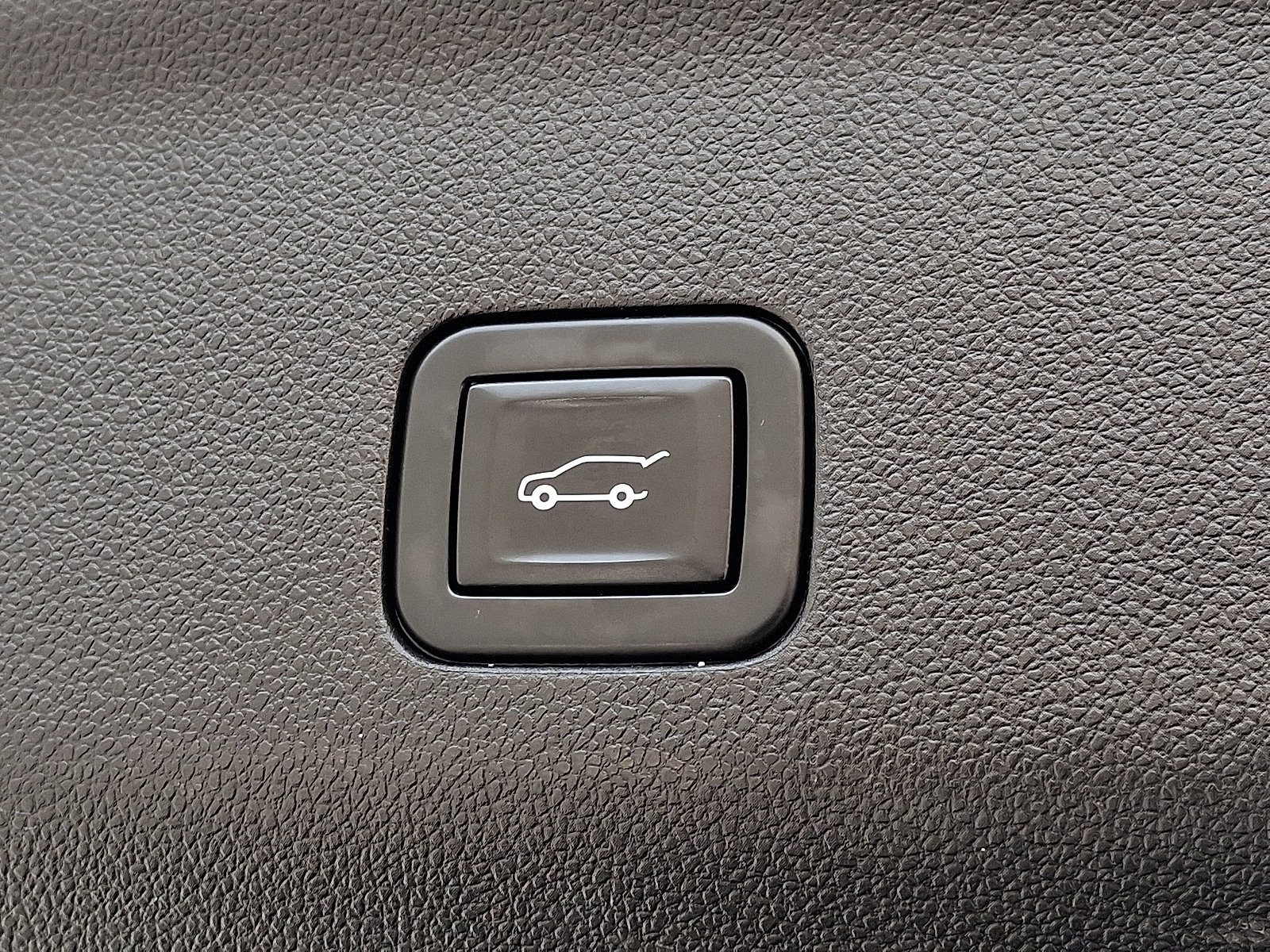 Used 2021 Chevrolet Tahoe Z71 w/ Z71 Signature Package image 29