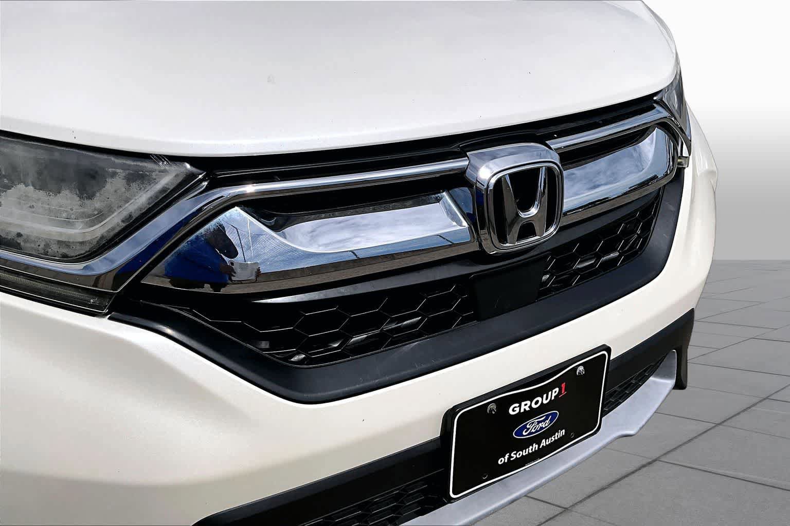 Used 2017 Honda CR-V Touring image 30