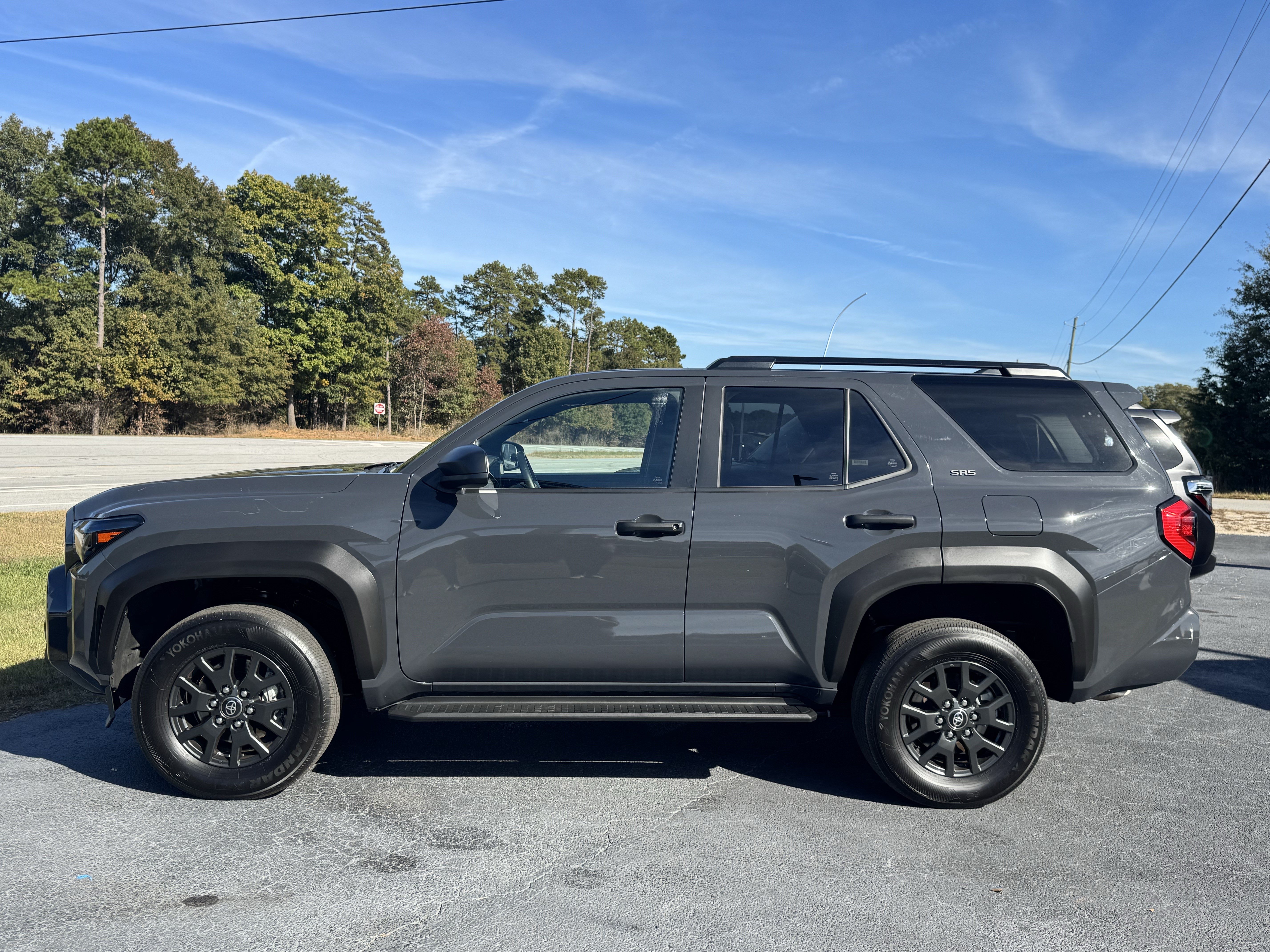 Used 2025 Toyota 4Runner SR5 AWD/4WD image 8
