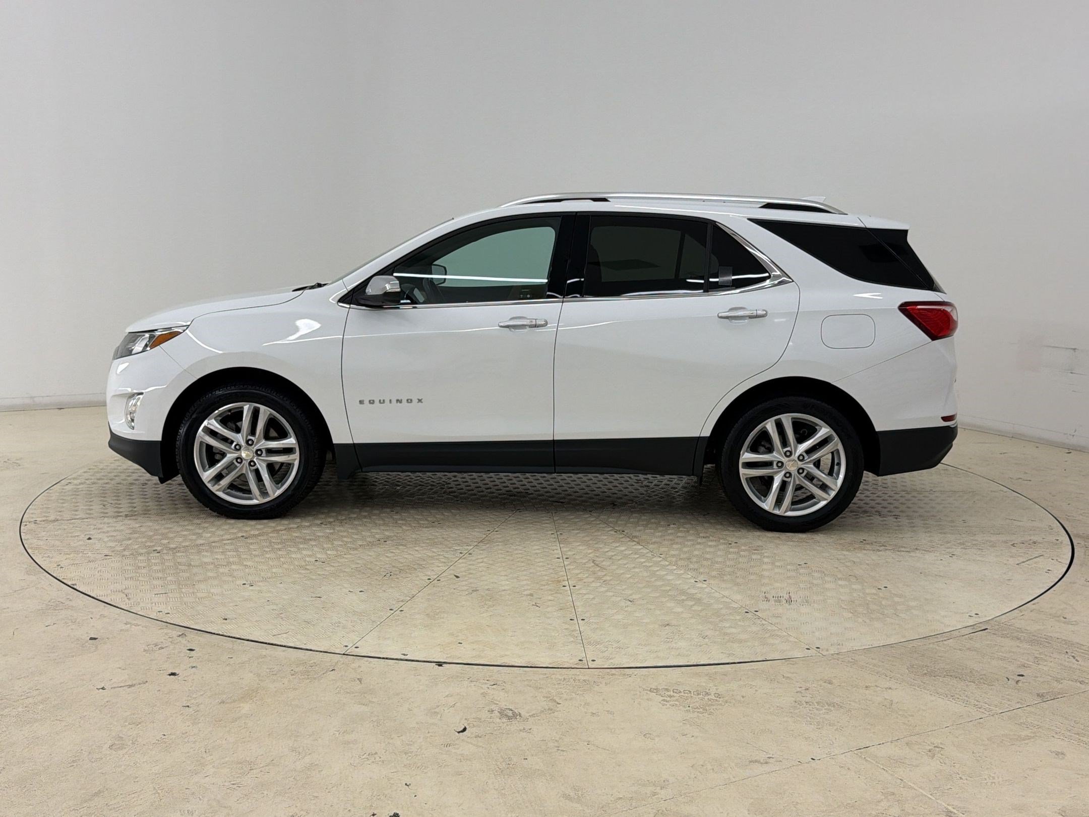 Used 2019 Chevrolet Equinox Premier FWD video 2
