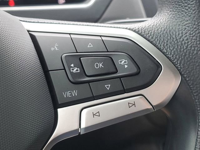 Used 2022 Volkswagen Tiguan S image 11