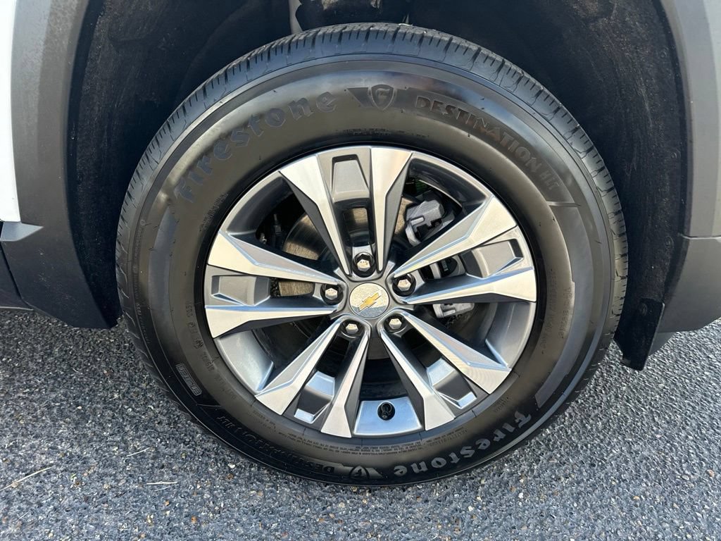 Used 2026 Chevrolet Equinox LT w/ LPO, Floor Liner Package FWD image 8