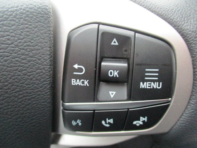 Certified 2023 Ford Explorer XLT w/ Equipment Group 202A AWD/4WD image 9