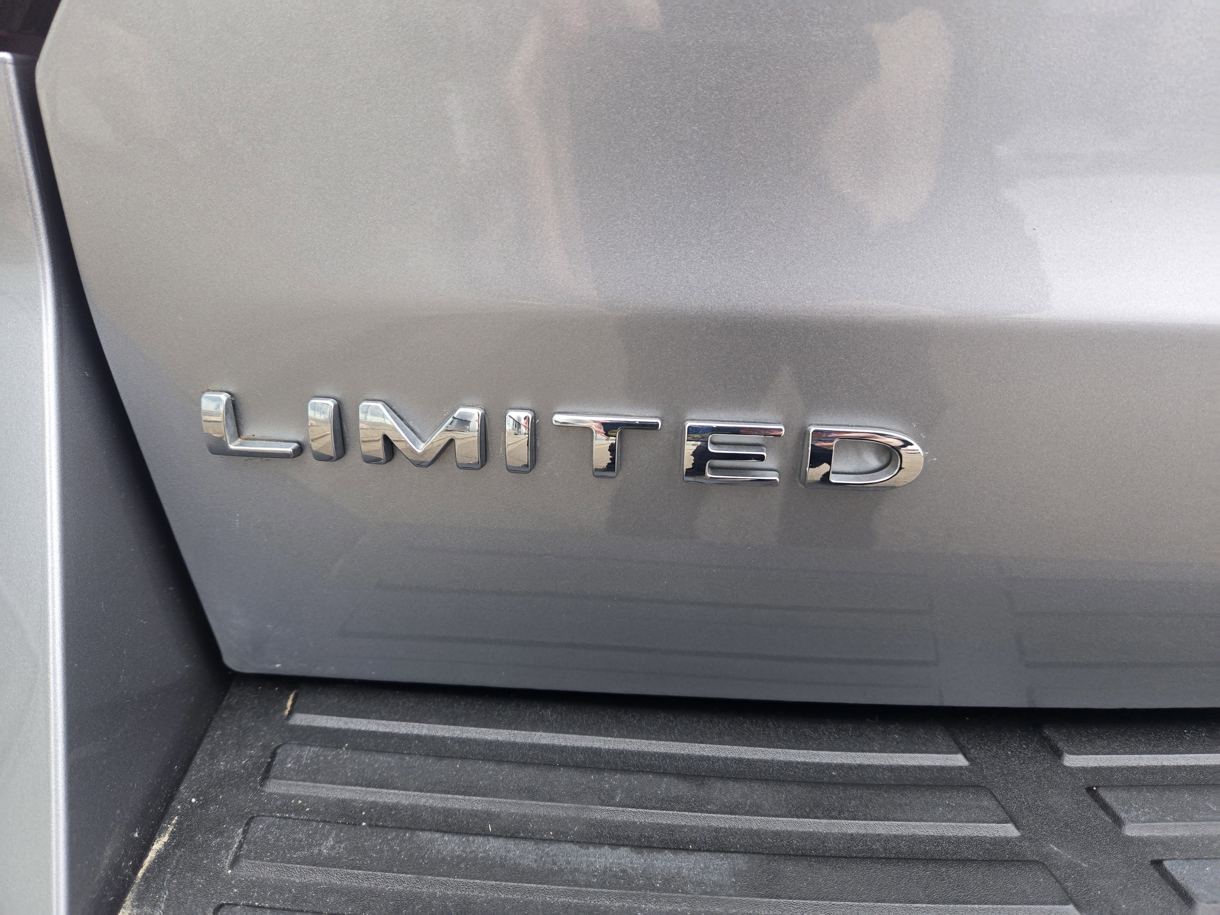 Certified 2024 Ford Expedition Limited image 10