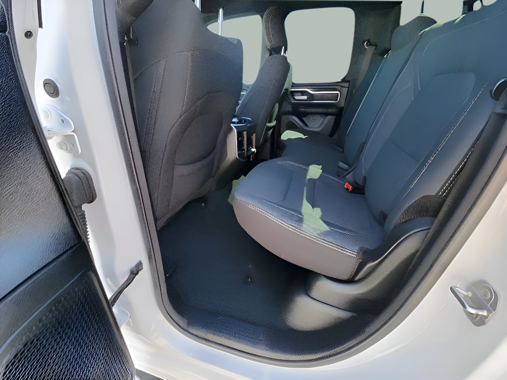 Used 2022 RAM 1500 Big Horn w/ Night Edition AWD/4WD image 15