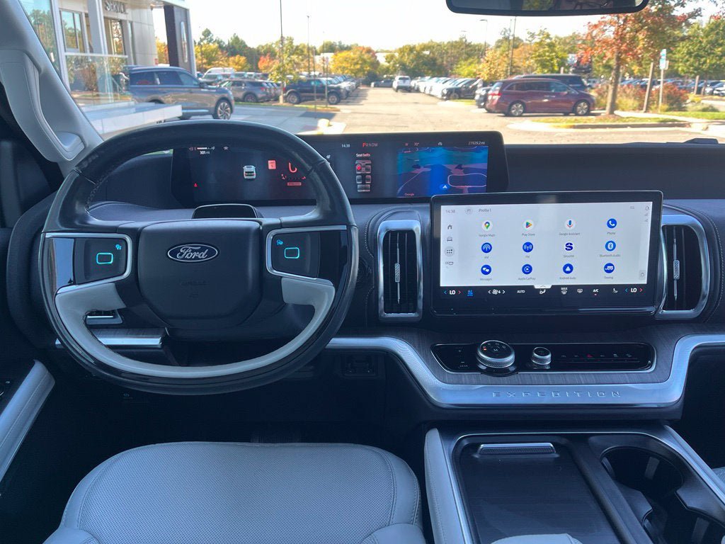 Certified 2025 Ford Expedition Max Platinum w/ Platinum Ultimate Package AWD/4WD image 15