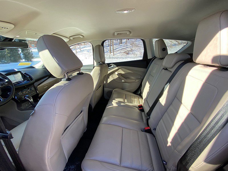 Certified 2019 Ford Escape Titanium AWD/4WD image 32