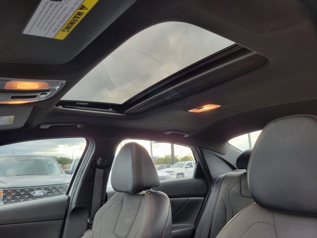 Used 2022 Hyundai Elantra N Line image 22