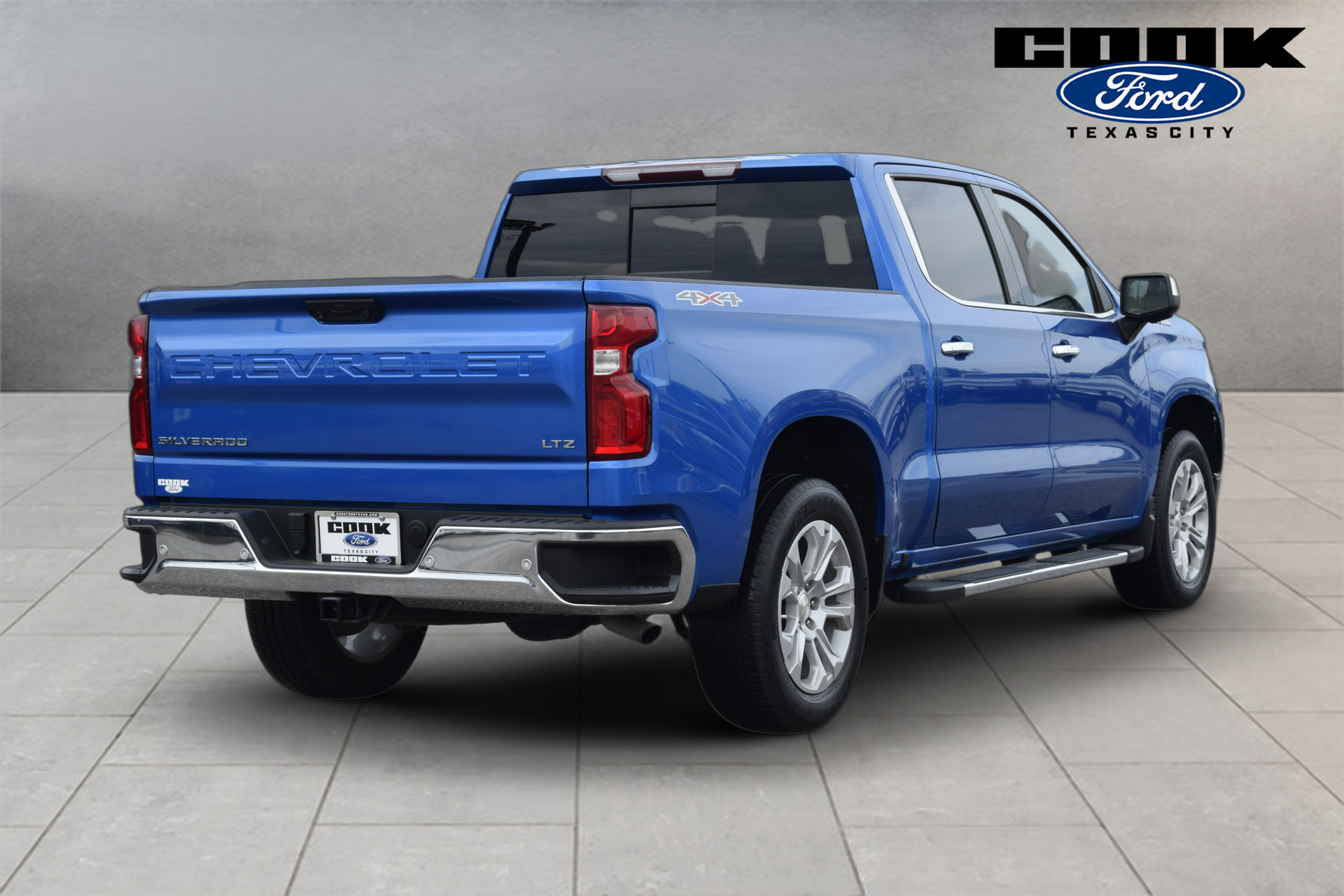 Used 2022 Chevrolet Silverado 1500 LTZ w/ LTZ Premium Package AWD/4WD image 3