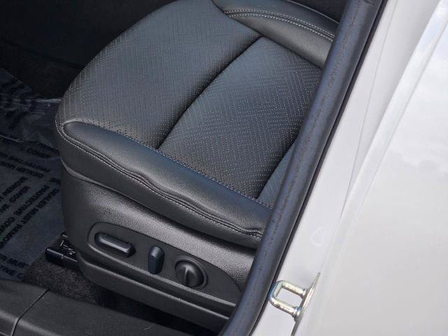 Used 2023 Buick Encore GX Essence w/ Experience Buick Package AWD/4WD image 24
