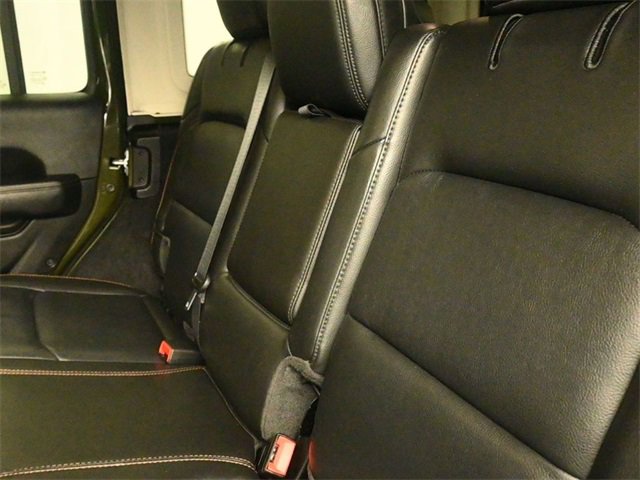 Used 2022 Jeep Wrangler Unlimited Rubicon w/ Xtreme Recon 35" Tire Package image 11