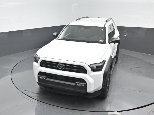 Used 2025 Toyota 4Runner SR5 AWD/4WD image 19