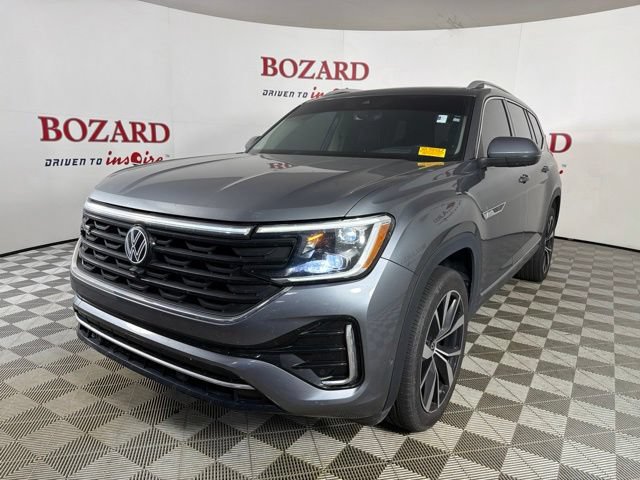 Used 2024 Volkswagen Atlas SEL Premium R-Line AWD/4WD image 4