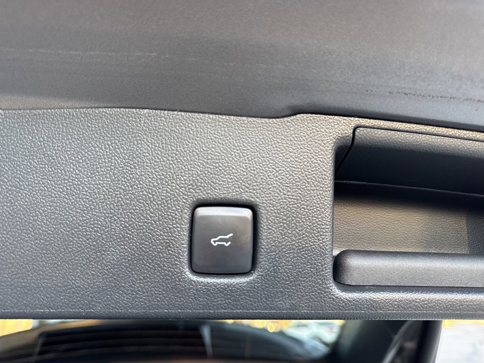 Certified 2022 Ford Escape SEL image 37