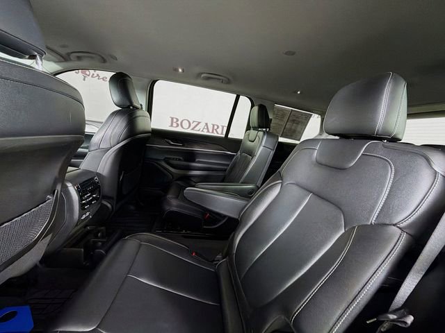 Used 2023 Jeep Grand Cherokee L Limited w/ Trailer Tow Group (B) AWD/4WD image 28