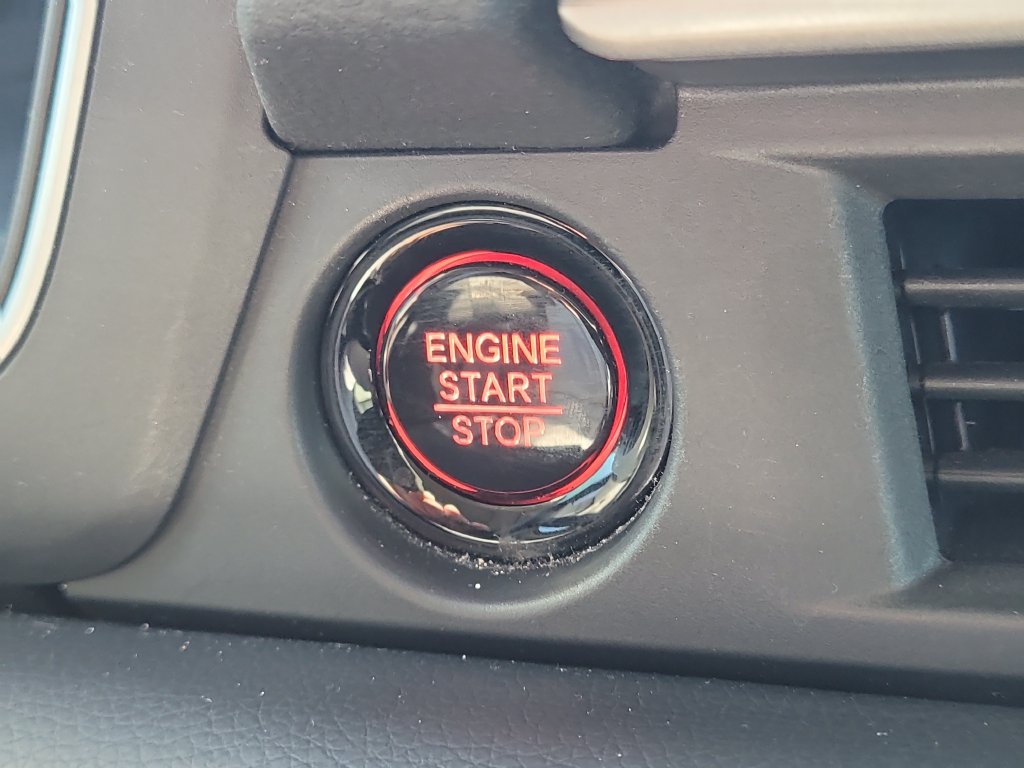 Used 2025 Honda Pilot Touring image 28