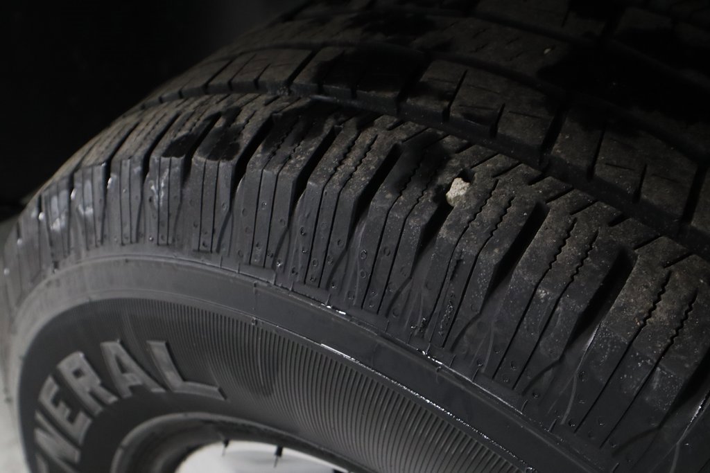 Used 2019 RAM 1500 Classic SLT image 19