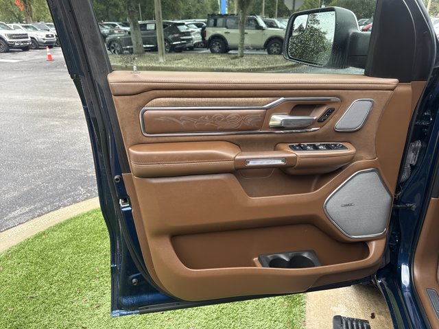 Used 2024 RAM 1500 Limited AWD/4WD image 17