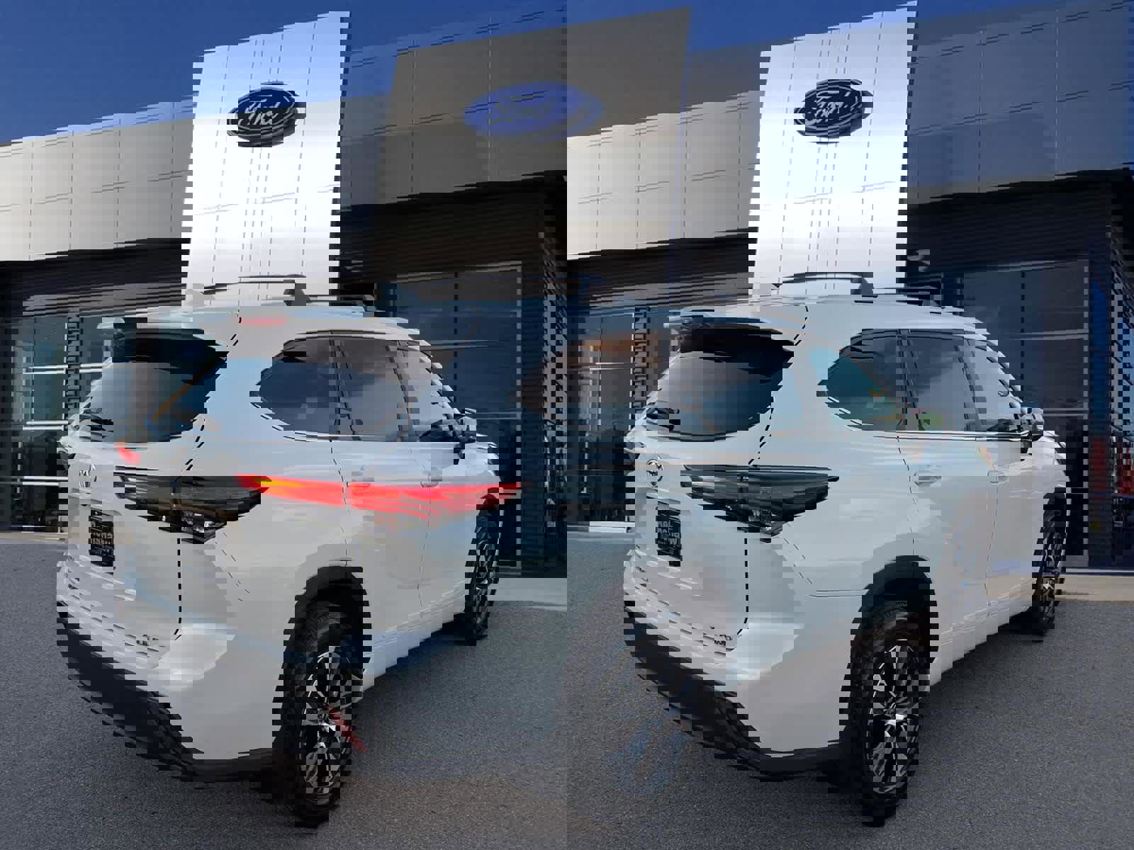 Used 2023 Toyota Highlander XLE image 2