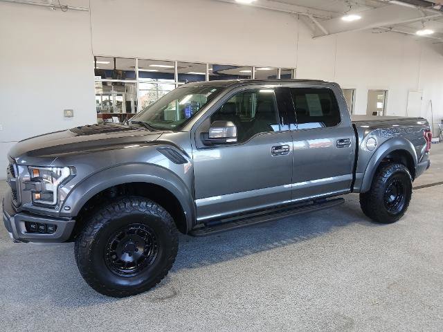 Certified 2019 Ford F150 Raptor w/ Equipment Group 802A Luxury image 2