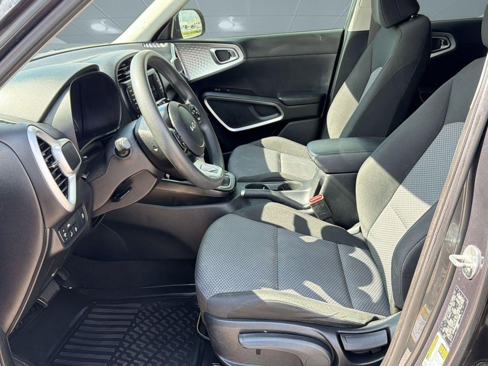 Used 2022 Kia Soul LX w/ Technology Package image 10