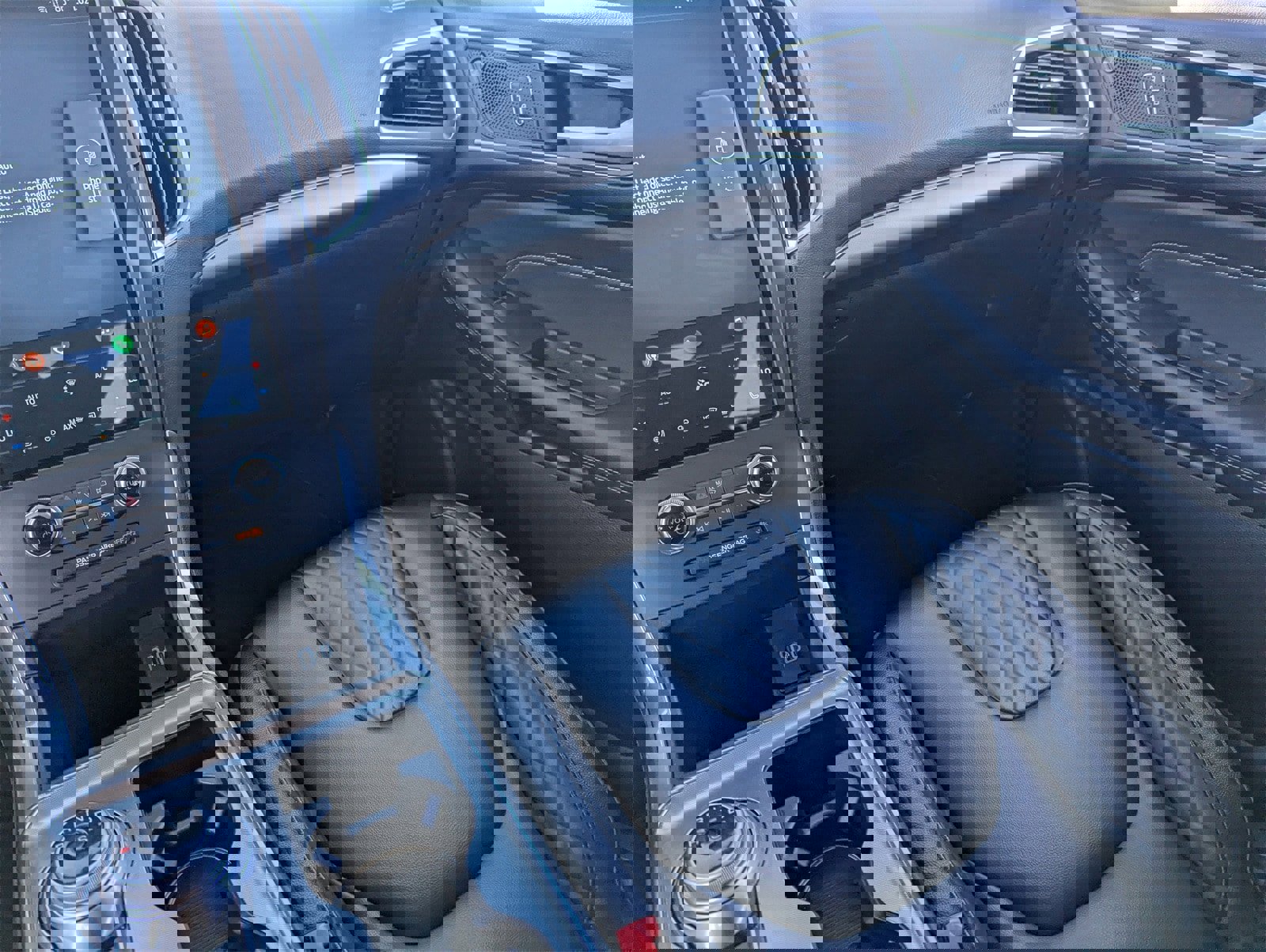 Certified 2024 Ford Edge Titanium image 19