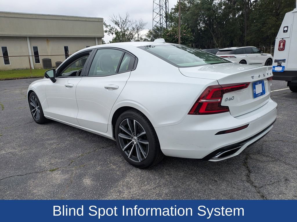Used 2021 Volvo S60 T5 Momentum FWD image 6