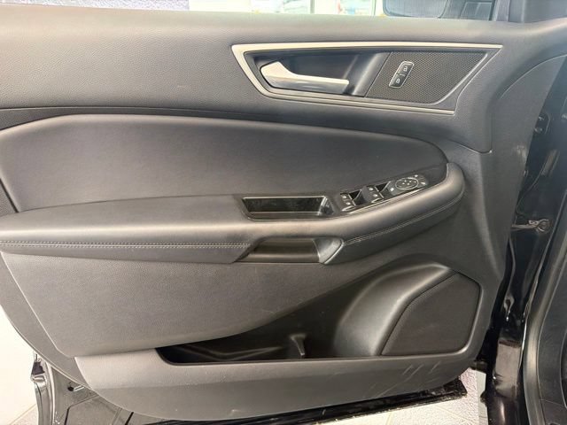 Certified 2018 Ford Edge SEL w/ Equipment Group 201A AWD/4WD image 21