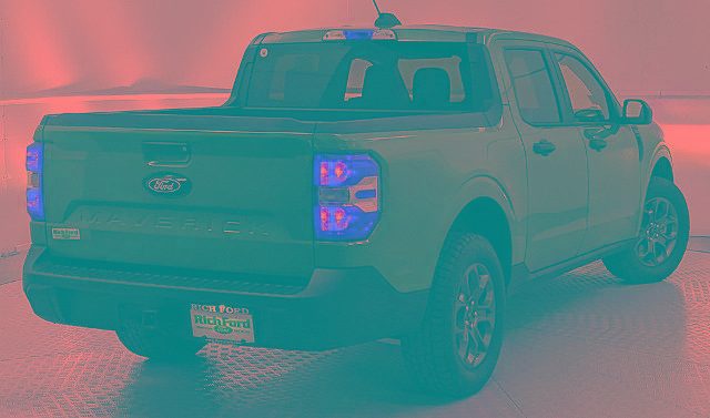 Certified 2025 Ford Maverick XLT w/ Equipment Group 302A AWD/4WD image 3