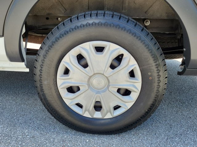 Certified 2017 Ford Transit 350 XLT RWD image 4