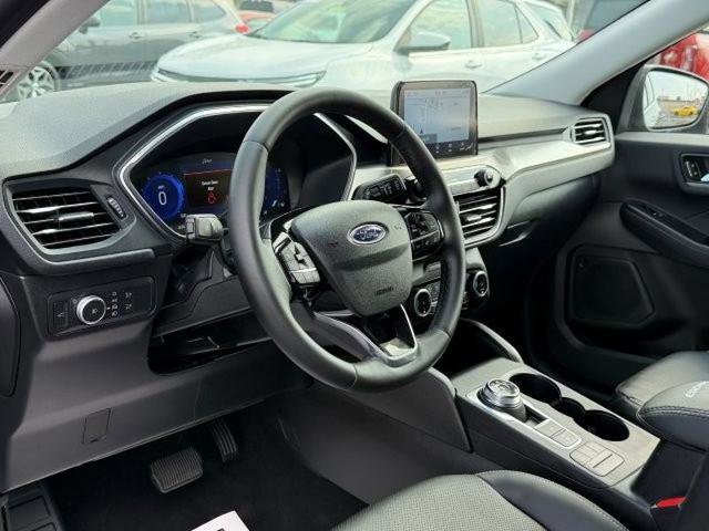 Certified 2022 Ford Escape Titanium w/ Class II Trailer Tow Package image 13