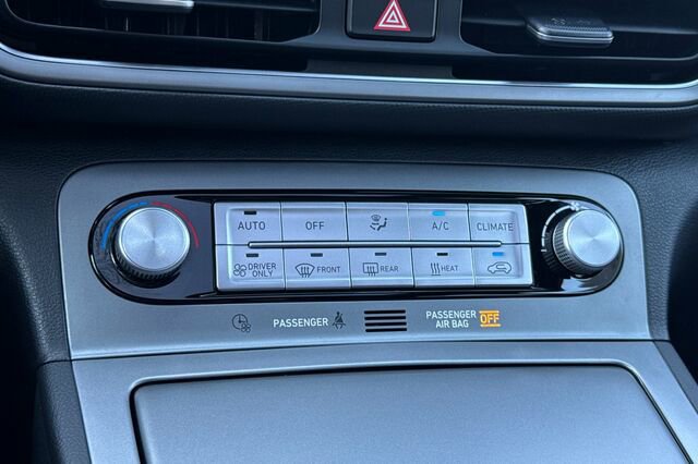 Used 2022 Hyundai Kona SEL w/ Convenience Package image 17