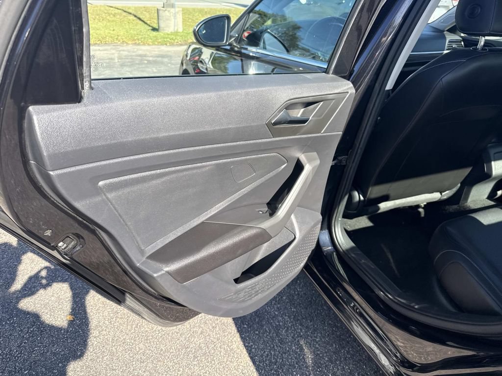 Used 2019 Volkswagen Jetta SEL FWD image 15