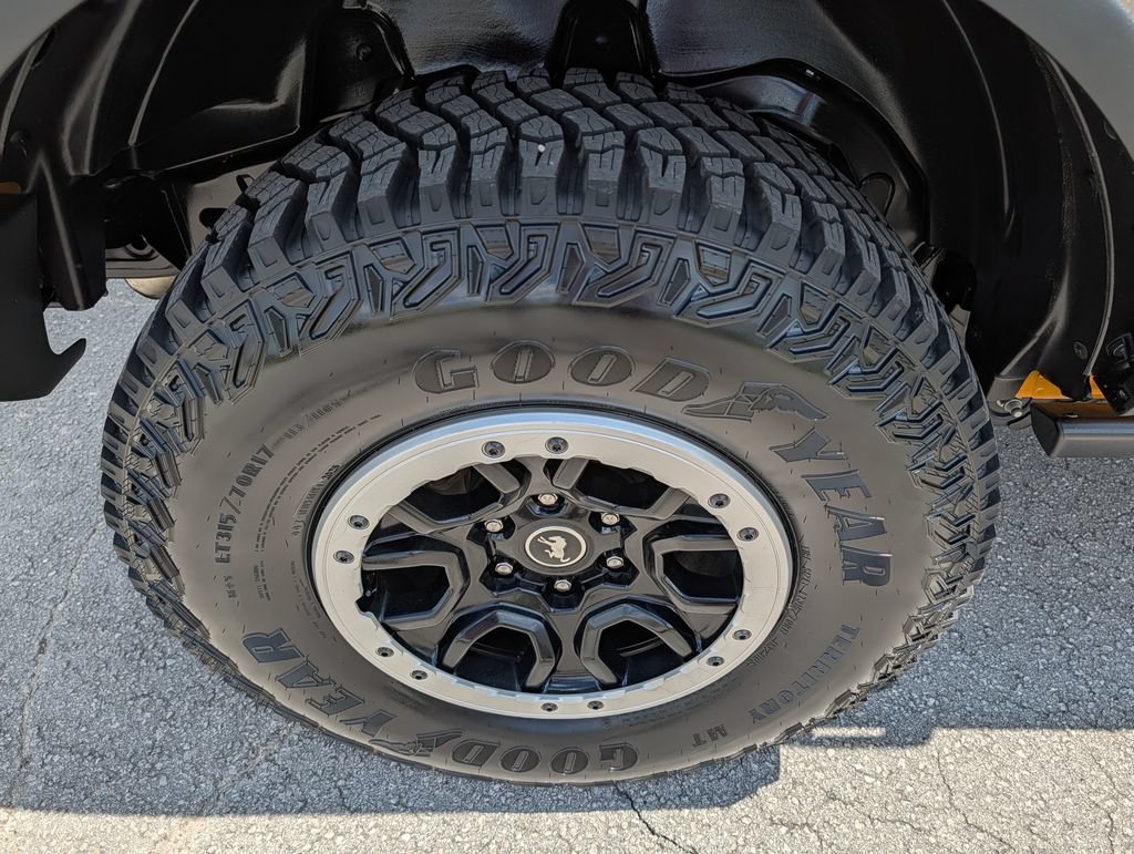 Certified 2022 Ford Bronco Badlands w/ Sasquatch Package AWD/4WD image 28